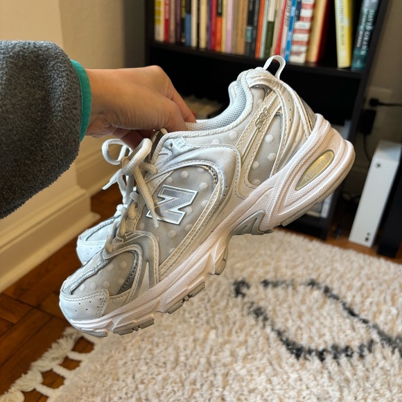 Polka Dot Anthroplogie New Balance 530 Sneakers Women’s 6.5 - Picture 5 of 7